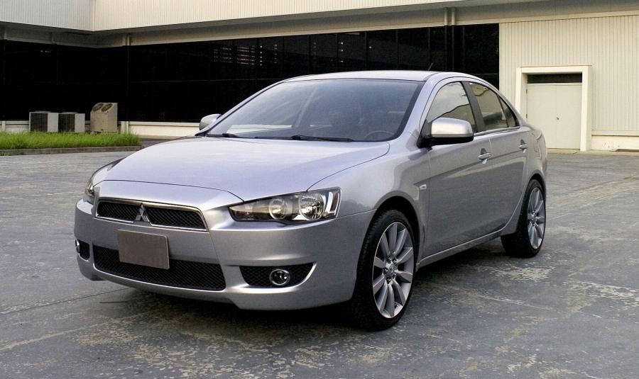  Mitsubishi Lancer 2007 года  (фото 74 из 104)